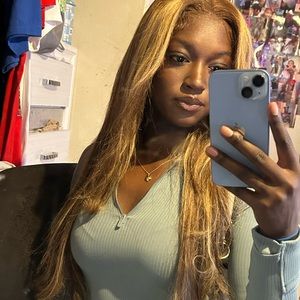 Meet your Posher, Azariah